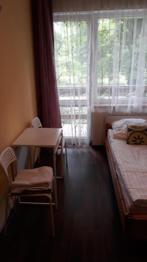 Apartamenty I Pokoje Przy Parku Jelenia Gora Exterior photo