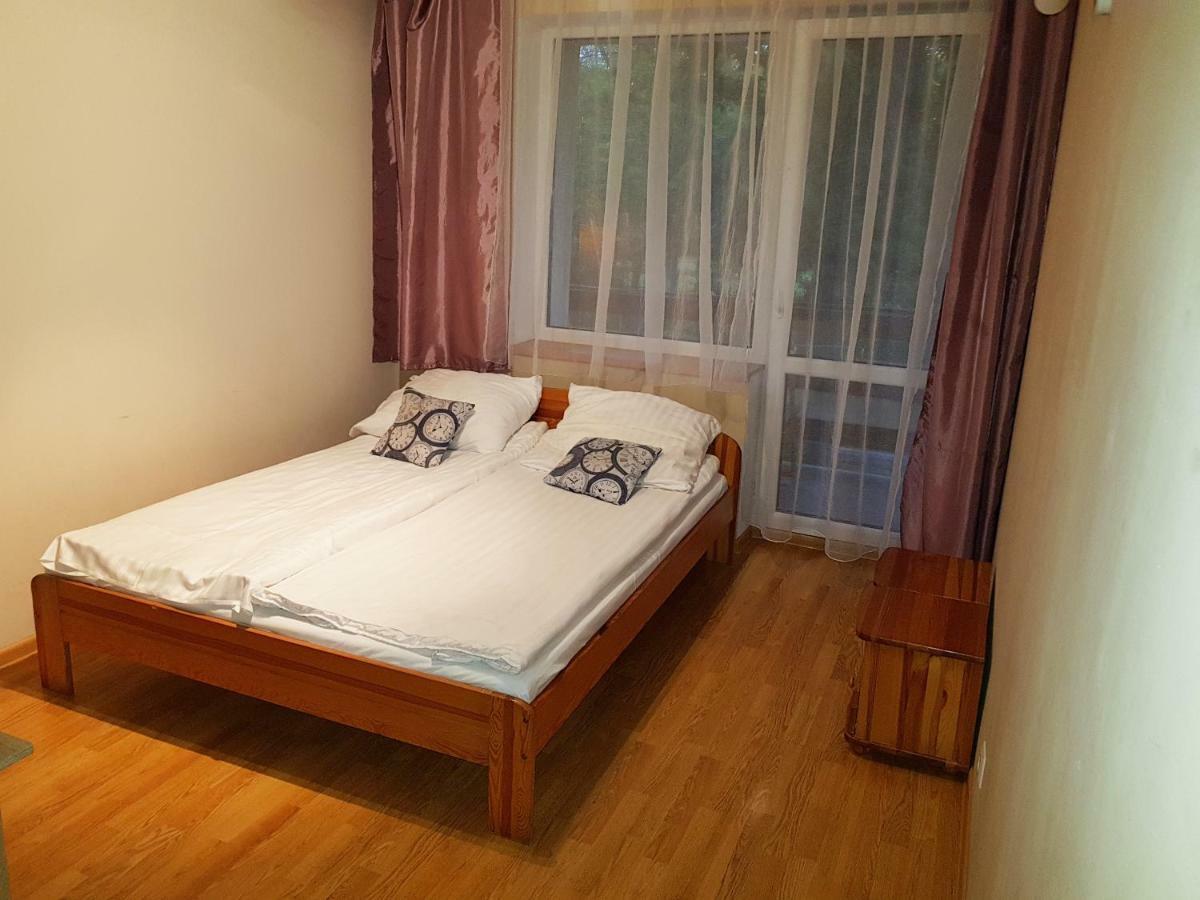 Apartamenty I Pokoje Przy Parku Jelenia Gora Exterior photo