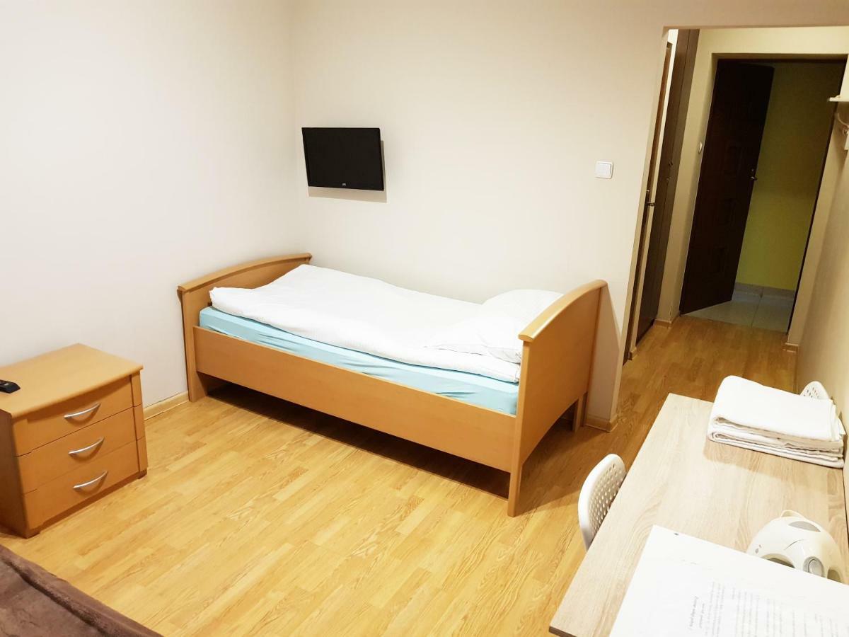 Apartamenty I Pokoje Przy Parku Jelenia Gora Exterior photo
